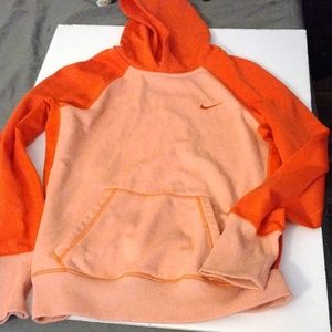 Nike therma-fit women's hoodie